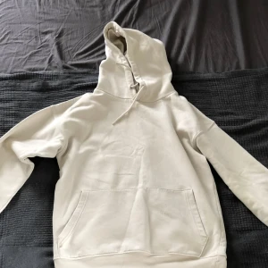 Hoodie  - Modern stil Nytt skick  