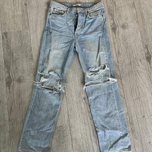Jeans från GRLFRND. Nypris 2500 kr. 🫶🏼