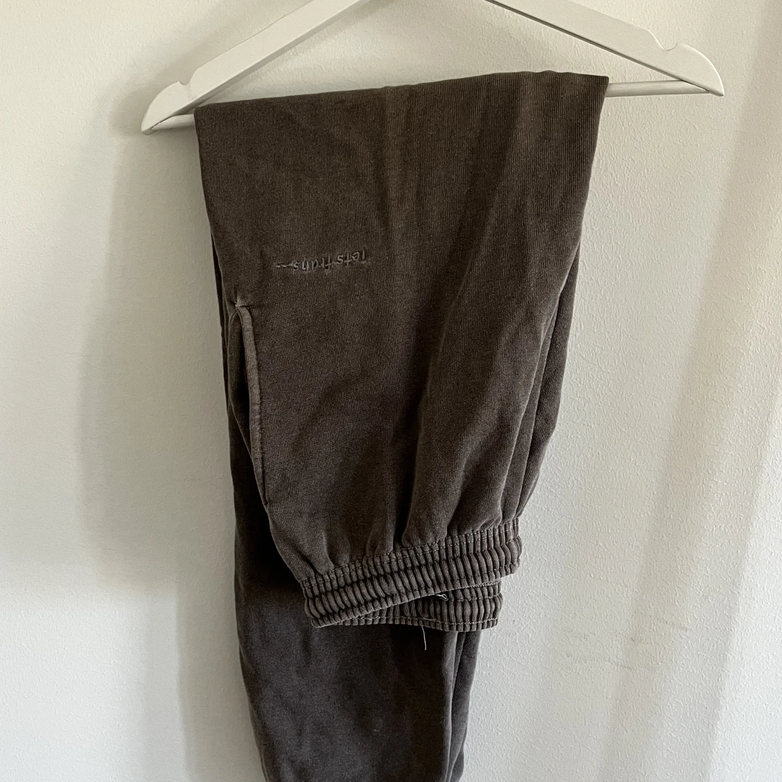 iets frans… bruna mjukisbyxor 