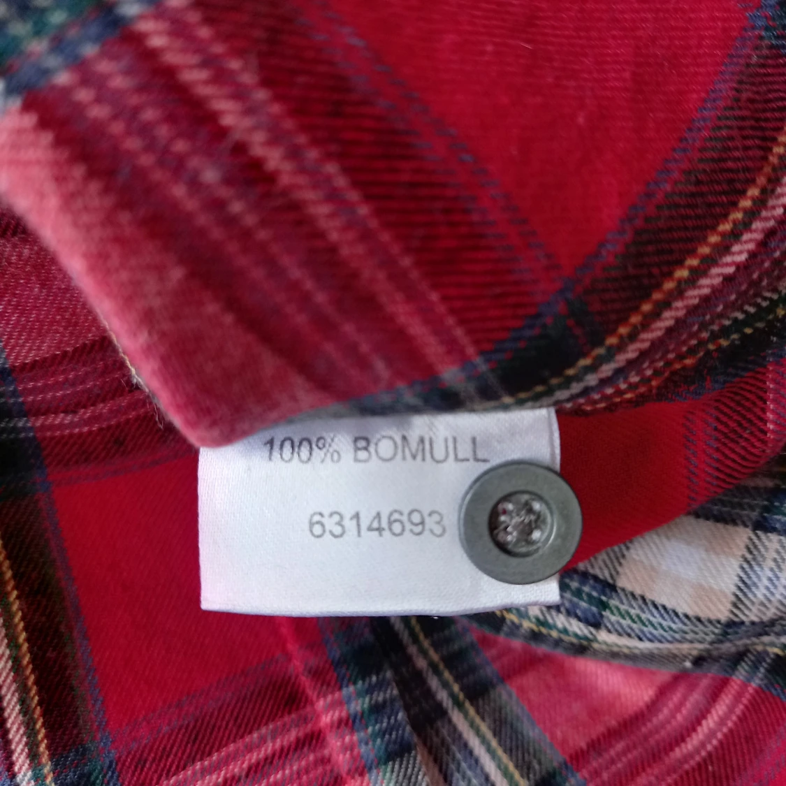 Red flannel shirt - 91