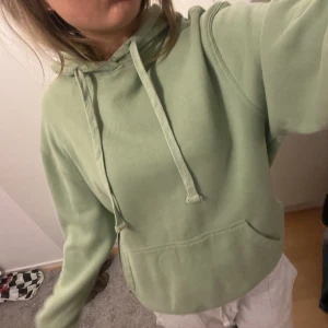 Hoodie - Den är helt ny 👌🏼 skriv vid frågor 😁