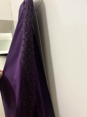 Skjorta - Säljer skjorta använd en gång . Ny priss 500kr