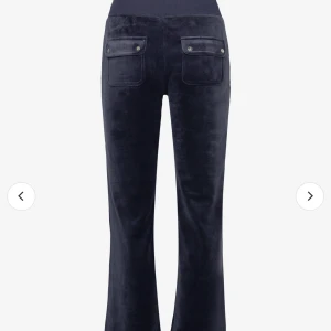 Juciy byxor - Säljer dessa byxor som e så nice men som inte kommer till andvändning🙌🏼 jag är en S men dom sitter bra på mig😇 inga defekter och är som nyskick☺️