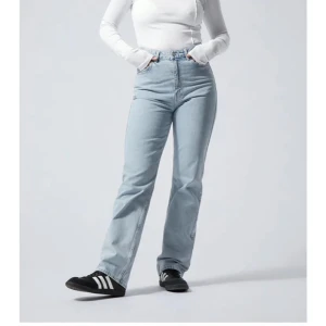Weekday jeans Rowe  - Rowe jeans från weekday i summer blue. Stolek w28 l34.💗