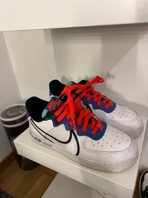 Nike react skor - Knappt använda, bra skick