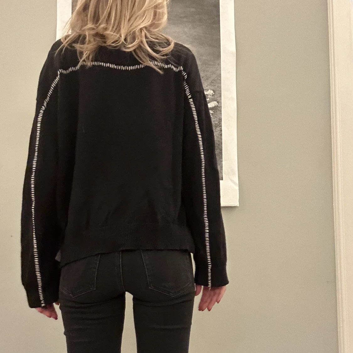 Svart tröja