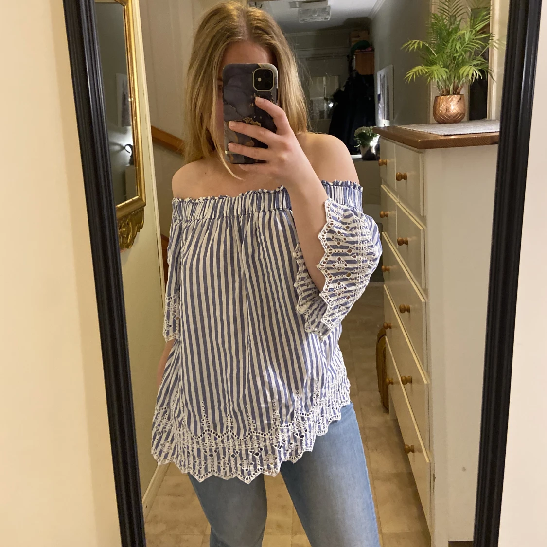 Blå-vitrandig sommartopp 