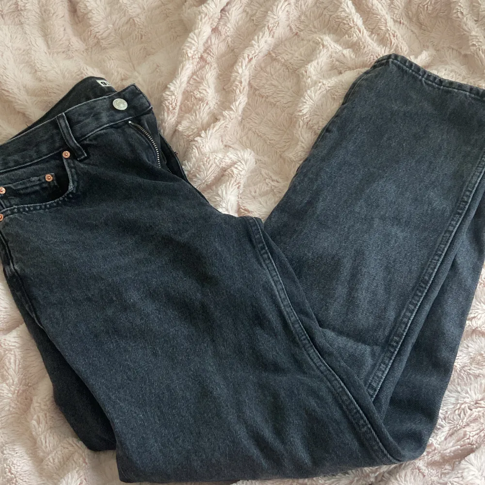 Aldrig använda jeans från Gina i storlek 36❤️. Jeans & Byxor.