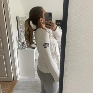 Bondelid kofta - Kofta från bondelid! Sparsamt använd! Bra skick!