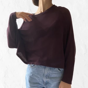 Lila tröja - Fin & skön plommonfärgad tröja❤️ Bra skick med inga defekter👍💕