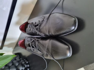 Finskor - Nästintill oanvänd.