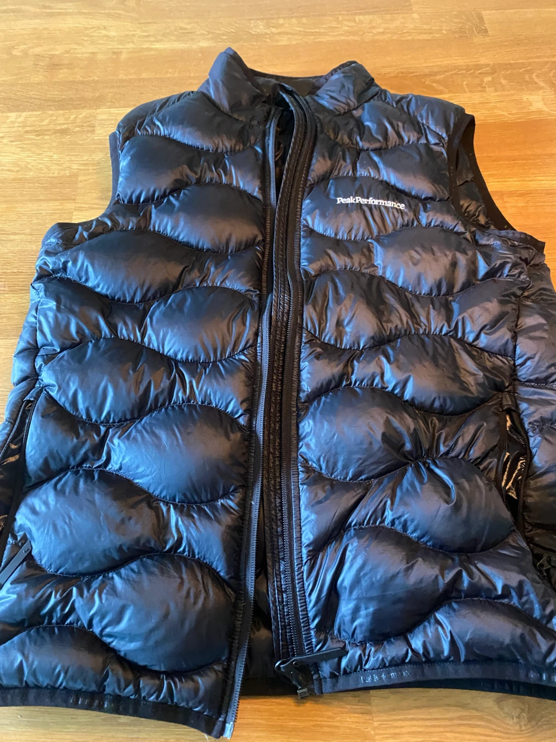 Peak performance väst strl 170