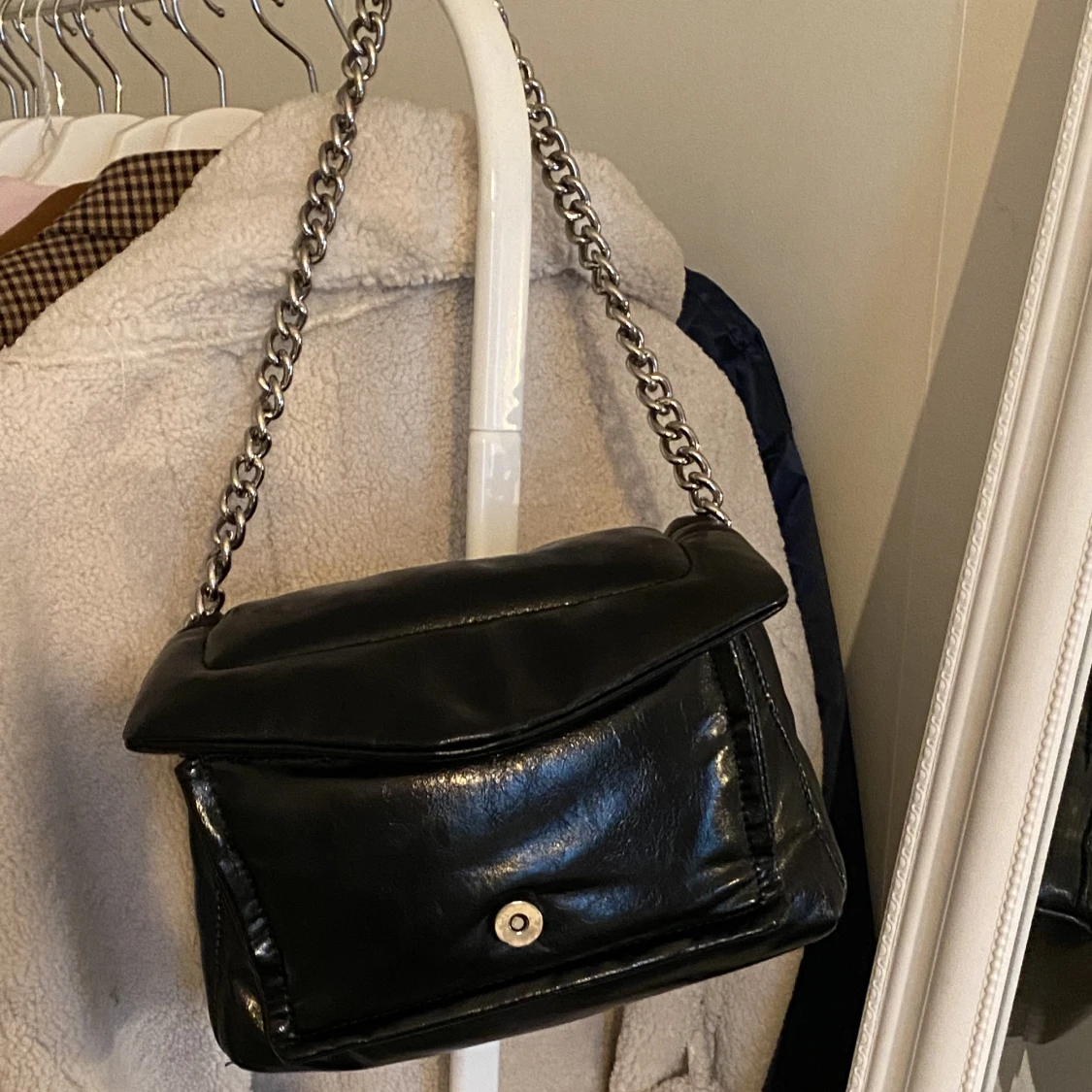 Skin väska från paris