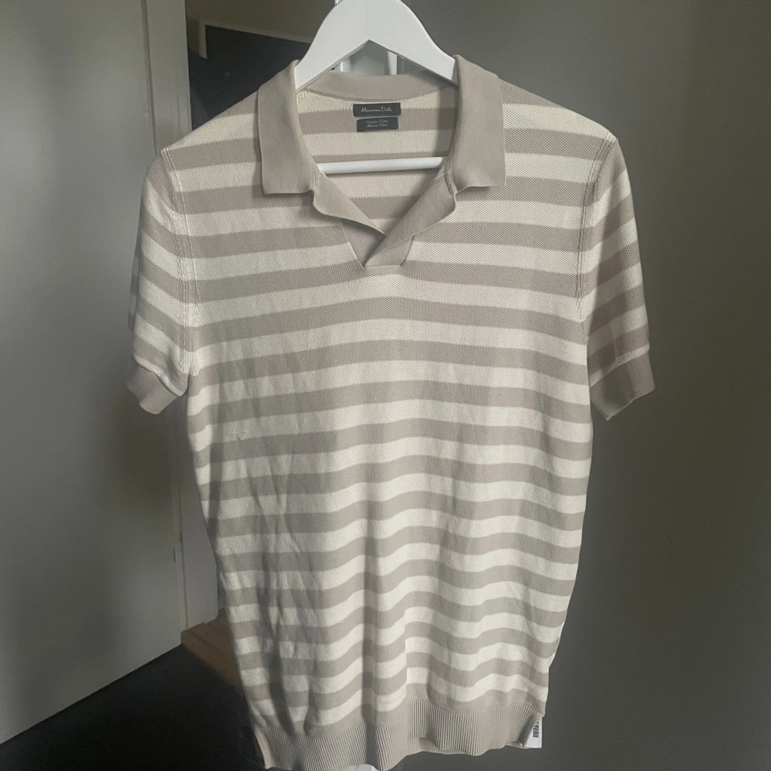 Massimodutti polo tshirt