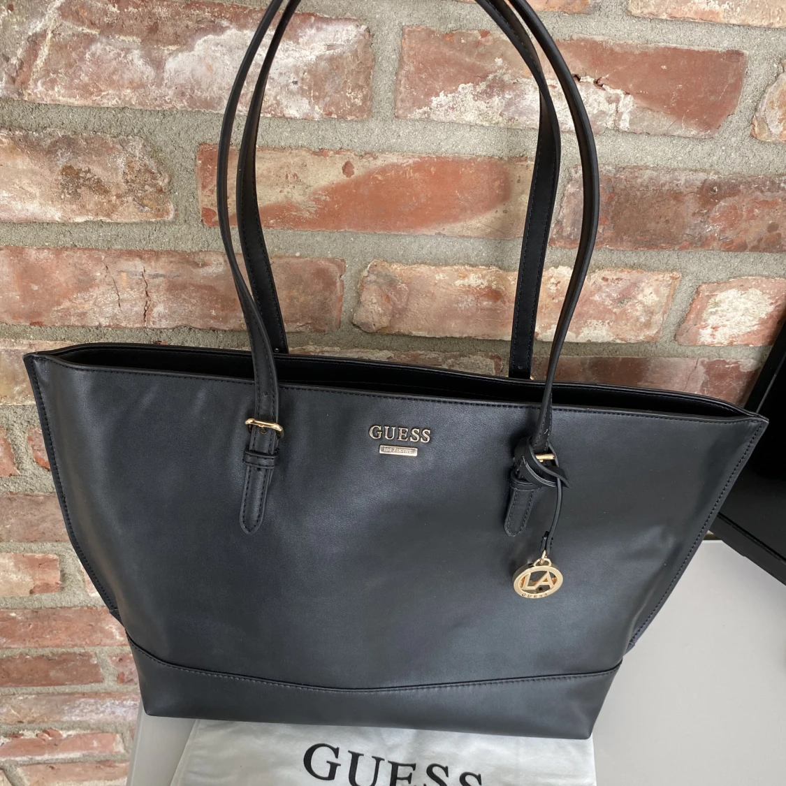 NY GUESS