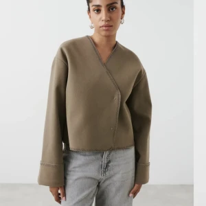 Gina Blanchett Stitch Jacka - Strl S, helt oanvänd! 