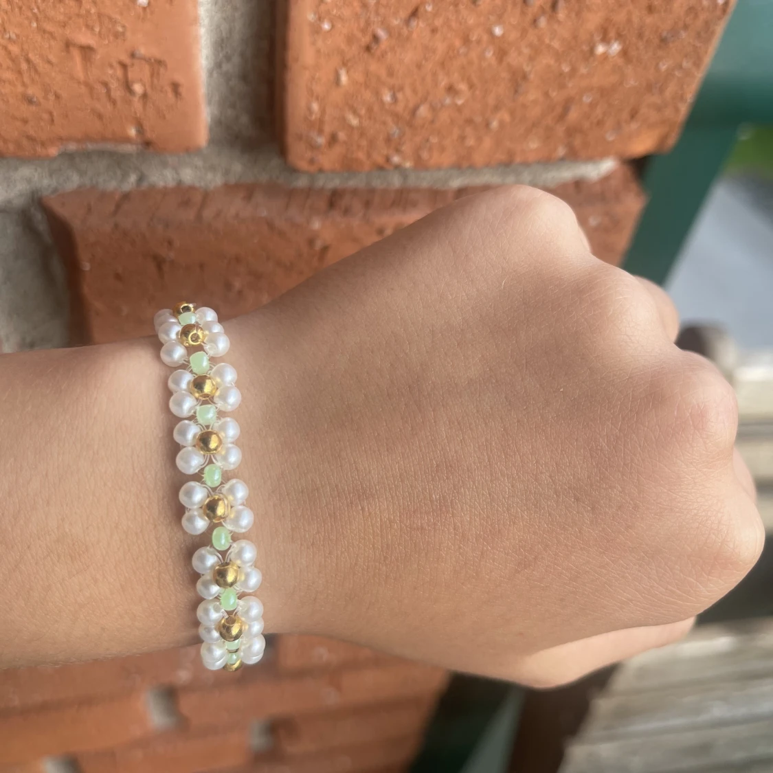 Armband med blommor - 90