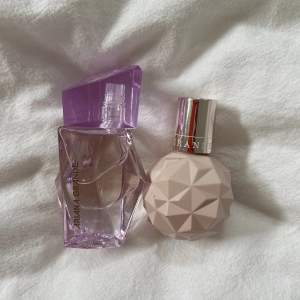 Små 7,5ml Ariana Grande parfymer som är helt nya och oanvända. 1st/80kr, 2st/140👌