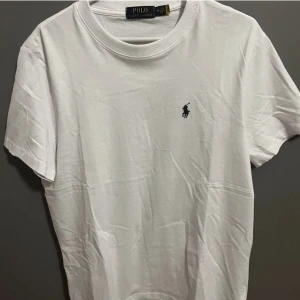 Ralph lauren t shirt - Ralph lauren t shirt Nypris 800kr
