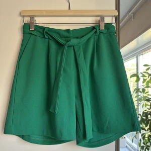 Shorts  - Nyskick, använda en gång. Superfina och sköna shorts. 
