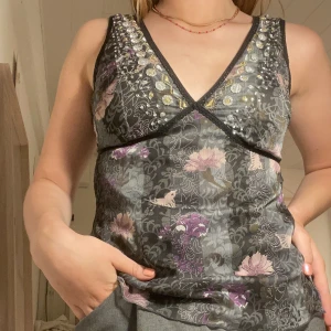 Linne - Jättefint festlinne som inte har kommit till användning ännu Storlek: XS/S Kan frakta (skriv gärna om frågor eller fler bilder på plagget)💞