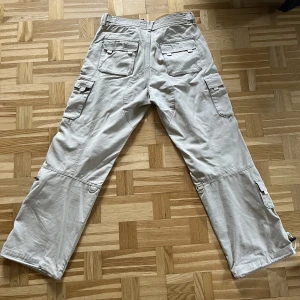 Cargo pants - Bra skick