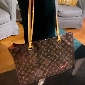 Tuff Louis Vuitton kasse 