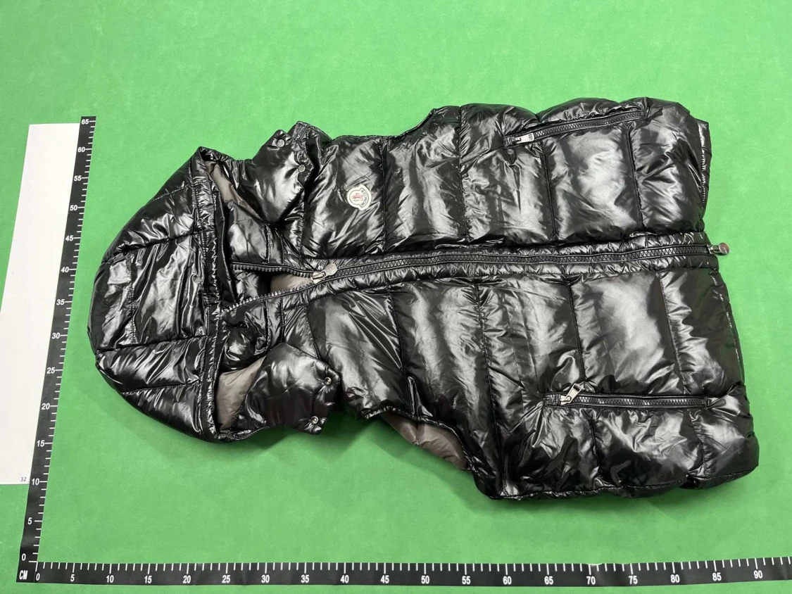 Moncler jacka - 90