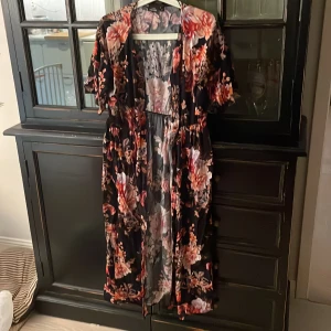 Tunika  - Tunika, använd ett fåtal gånger, så i bra skick. 