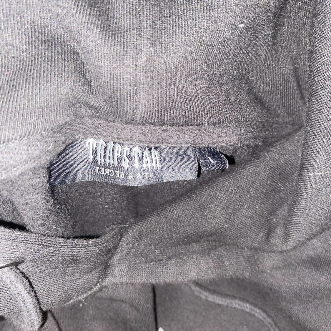 Trapstar hoddie 450kr - 91