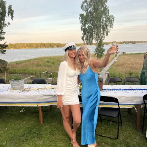 Studentklänning🩷 - Säljer min fina studentklänning som endast är använd en kväll! Den va helt perfekt till min studentkväll 🩷