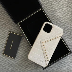 Ideal of Sweden skal - Helt nytt oanvänt skal från Ideal of Sweden💕 Säljer då det inte passar min mobil