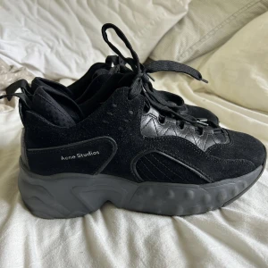 Acne Manhattan  - Cond 8/10 