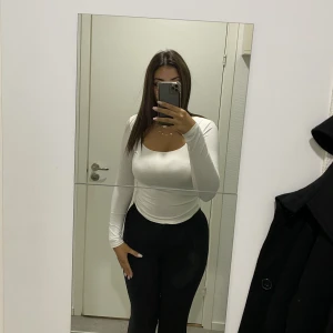 Tröja - Gratis frakt 