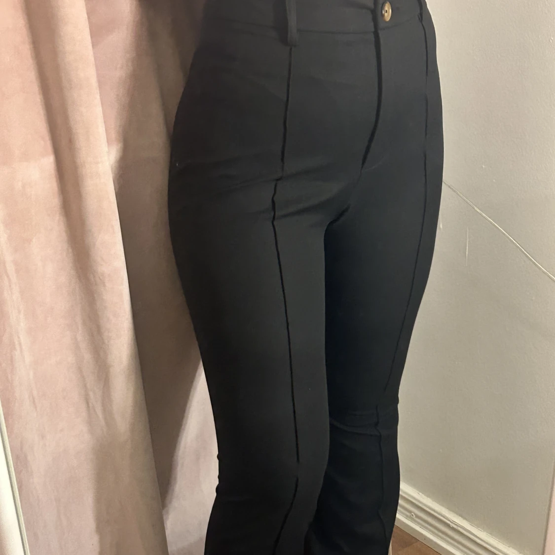 Svarta kostymbyxor - 90