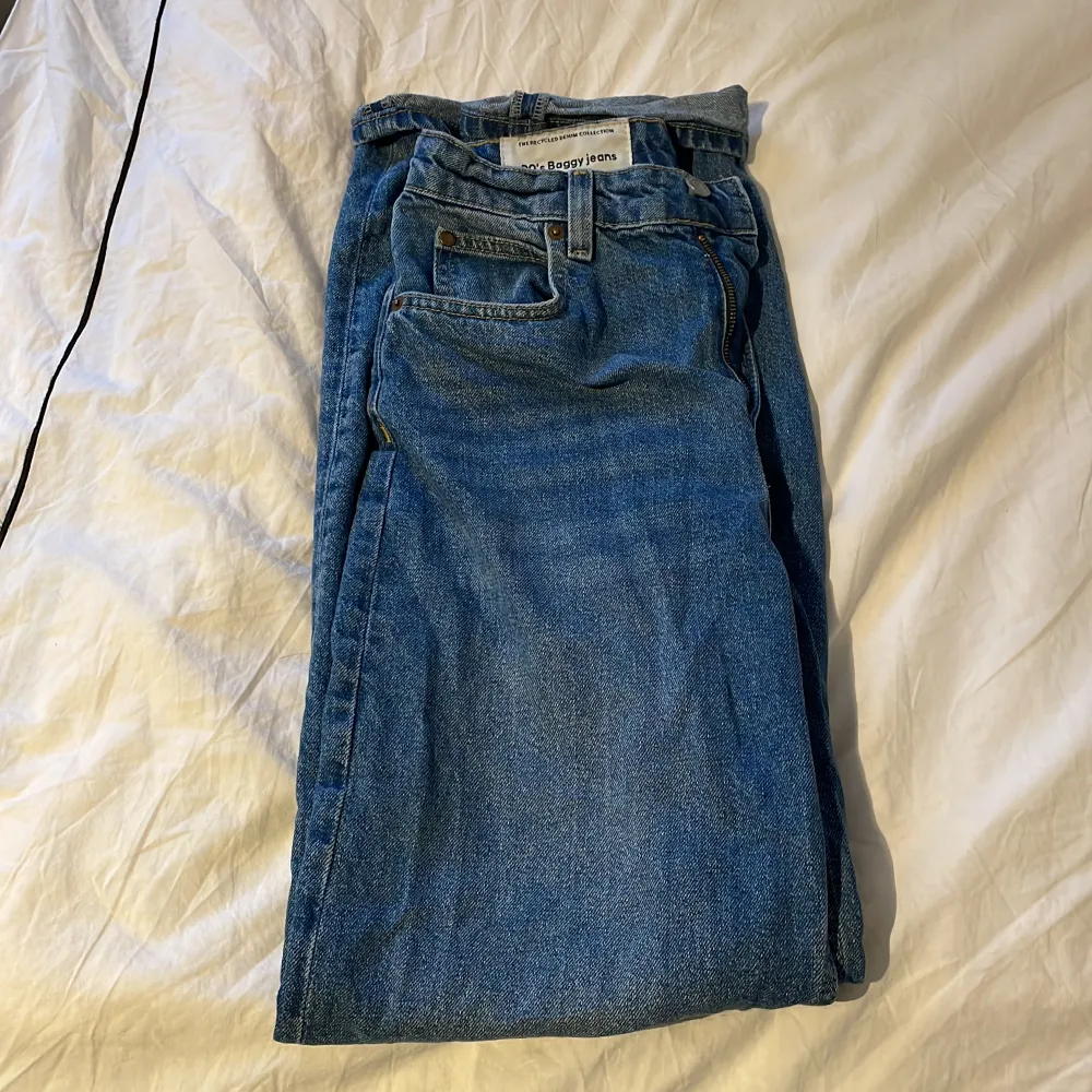 Fina baggy jeans från H&M 💓 Köpare står för frakt. Jeans & Byxor.