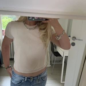 Stickad topp Uniqlo - Så fin stickad topp från Uniqlo