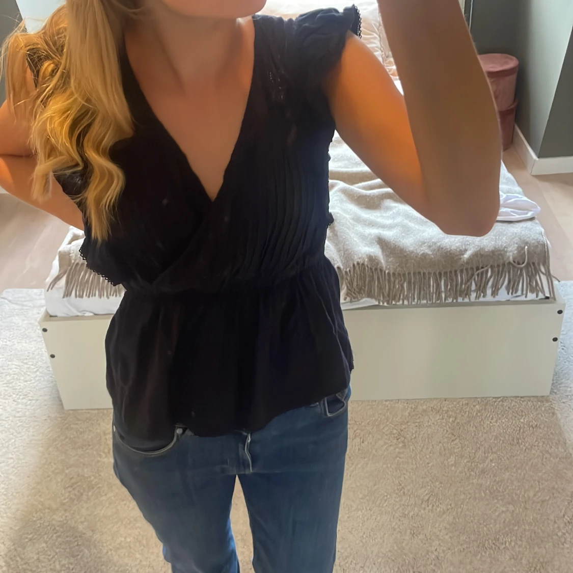 Mörkblå volangtopp  - 90