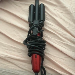 Obh Nordica locktång - Helt ny locktång från obh nordica, fungerar utmärkt. Säljs pga att den inte kommer till användning. Dom vid intresse