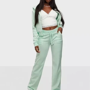 Juicy couture  - Jätte fin juicy i mint grön, jätte bra skick! Har använt 4ggr