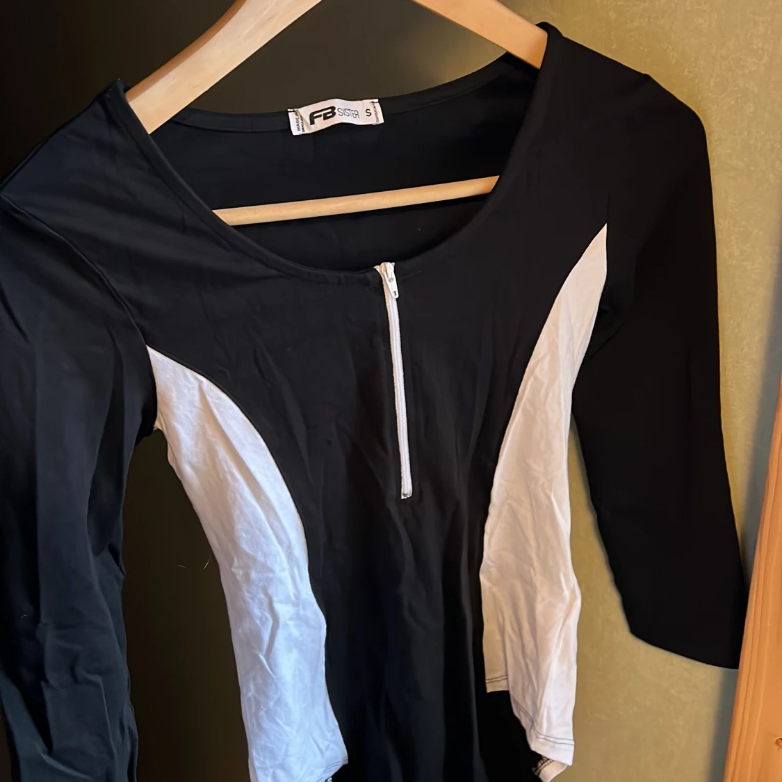 Svart och vit body stl S