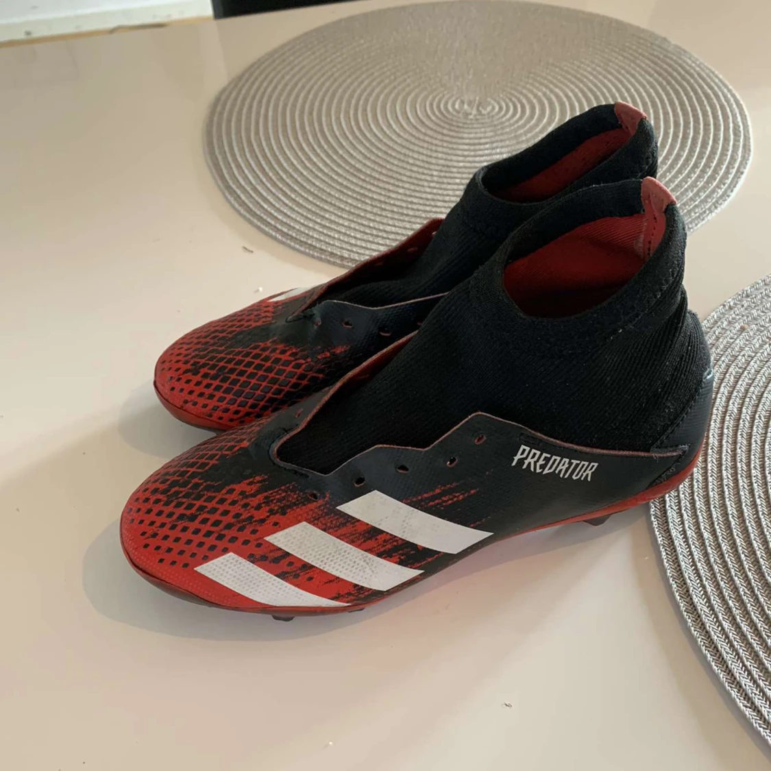 Preditor fotbollsskor - 90