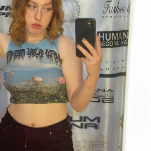 Magtröja  - Min älskade magtröja från new girl order har blivit för liten. Nu letar den efter en ny ägare 