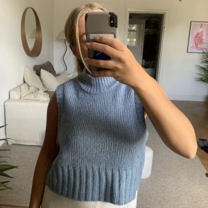 Väst - Så söt väst som aldrig kommit till användning tyvärr💕