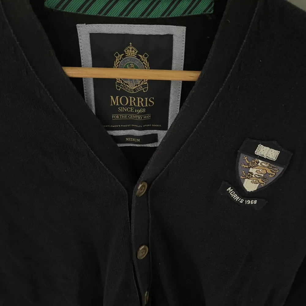 Vintage Morris cardigan,tycker bra skick endast lite nopprig, storlek M. Pris: 349kr. Stickat.