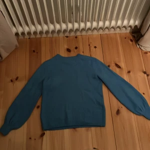 PIECES tröja  - PIECES tröja i storlek XS