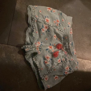 Shjorts  - Blå fina shjorts