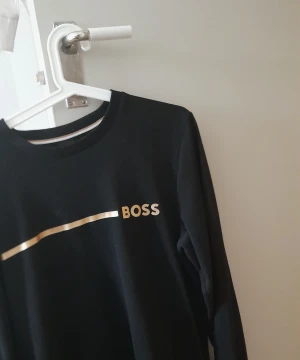 Nyskick. Örebro - Hugo boss, L nyskick 300kr st armani strl l 300kr