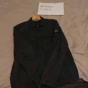 Stone island  - Stone island overshirt.Storlek M. Skick 8/10