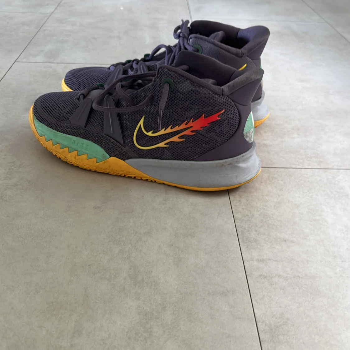 Nike Kyrie Daybreak 7 - 91